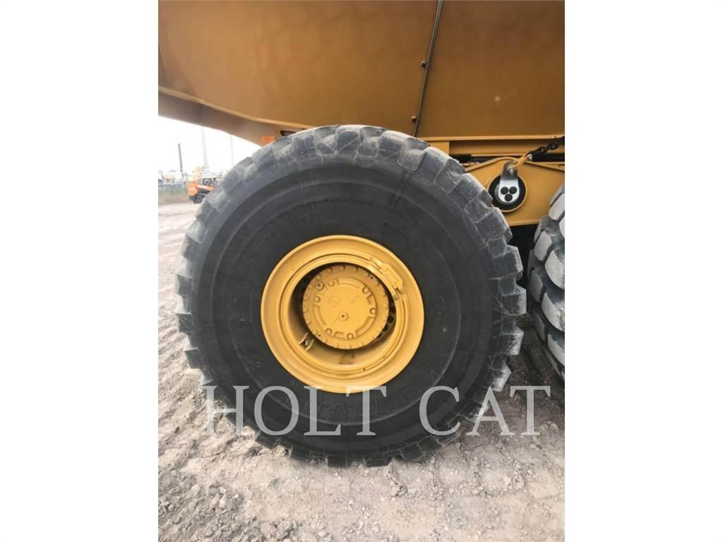 CAT 745 Дъмпери/моторни превозни средства