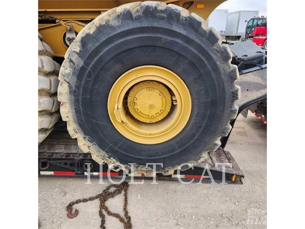 CAT 745 Дъмпери/моторни превозни средства