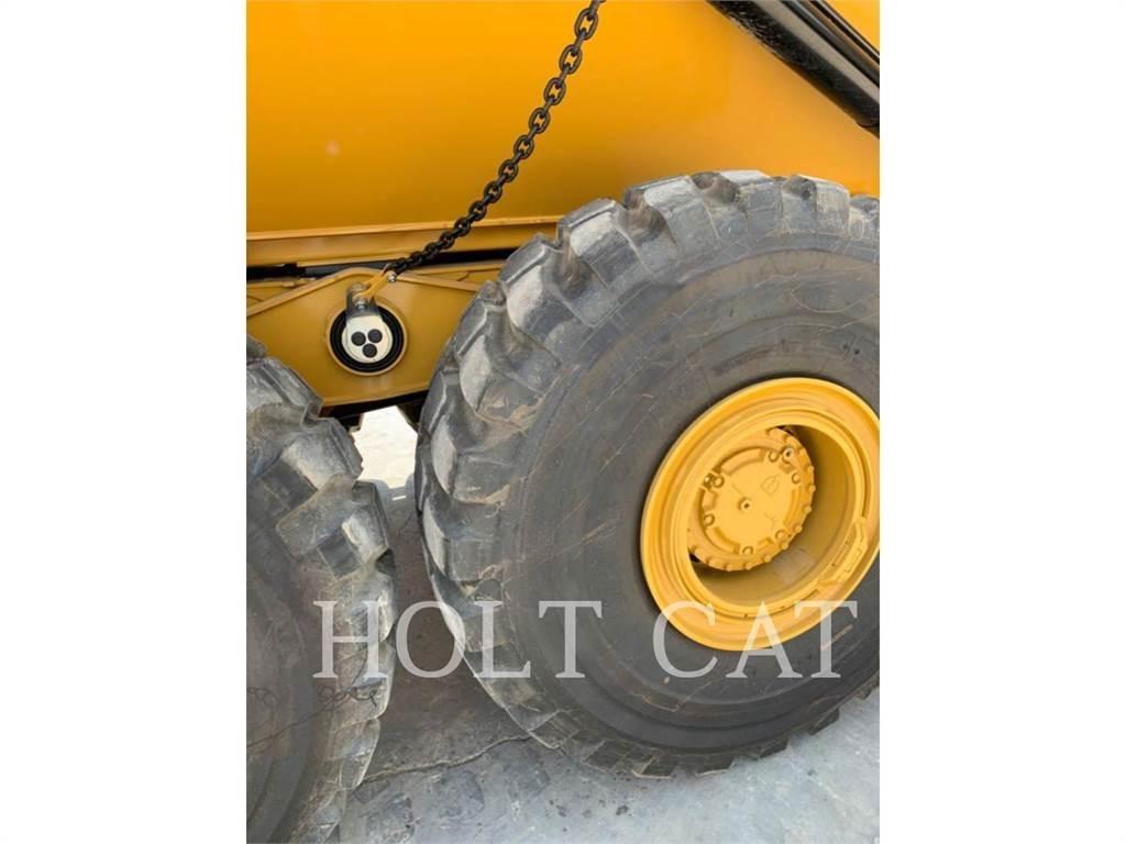 CAT 745 Дъмпери/моторни превозни средства