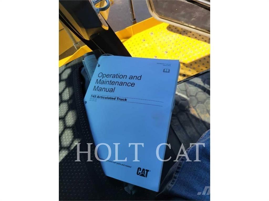 CAT 745 Дъмпери/моторни превозни средства