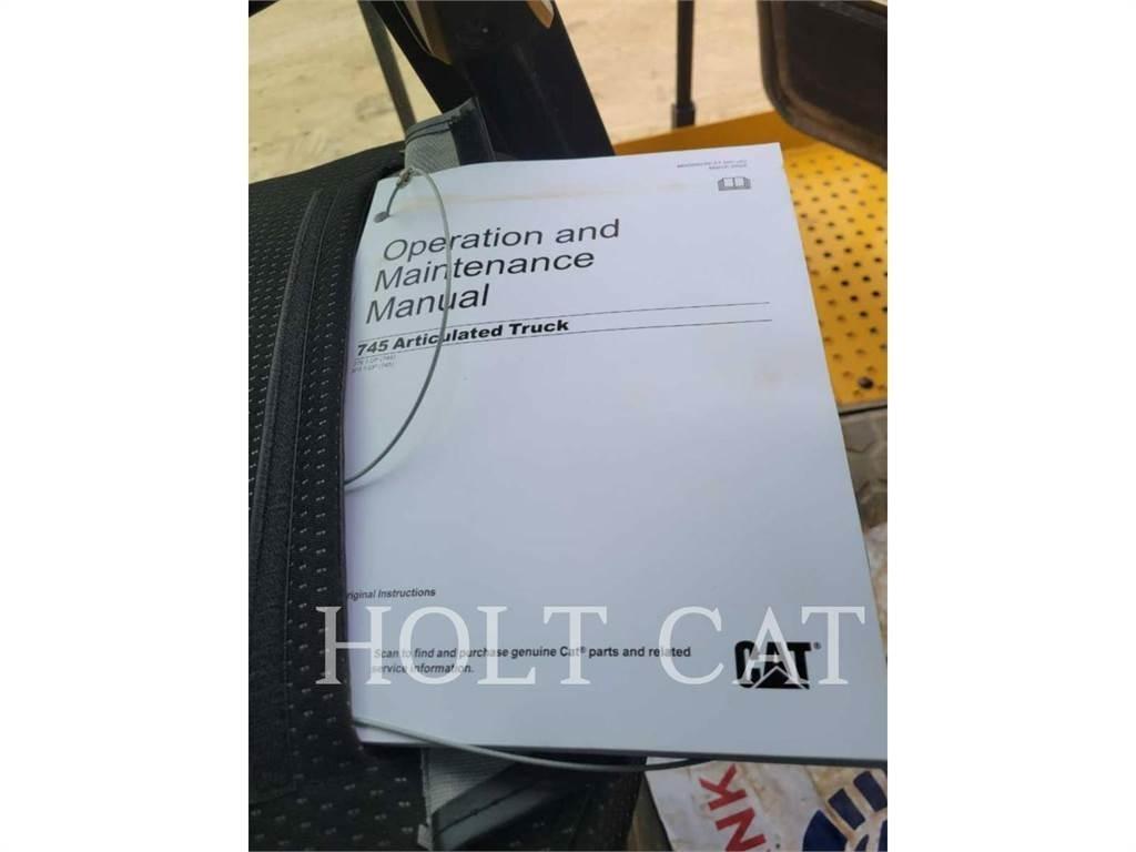 CAT 745 Дъмпери/моторни превозни средства