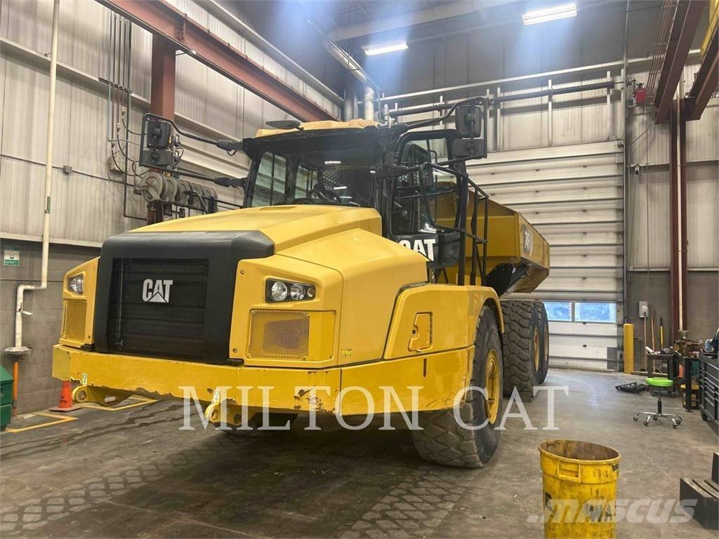 CAT 745 Дъмпери/моторни превозни средства