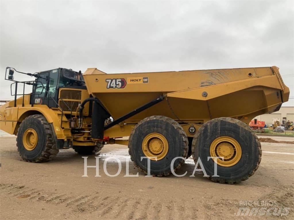 CAT 745 Дъмпери/моторни превозни средства