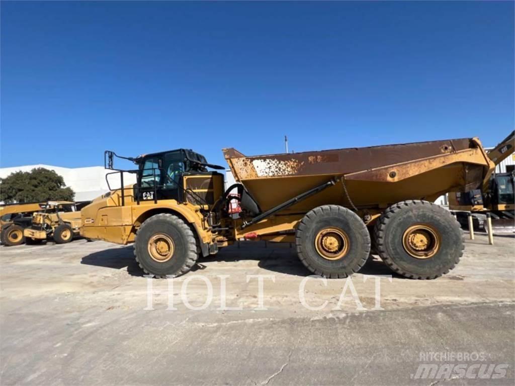 CAT 745 Дъмпери/моторни превозни средства