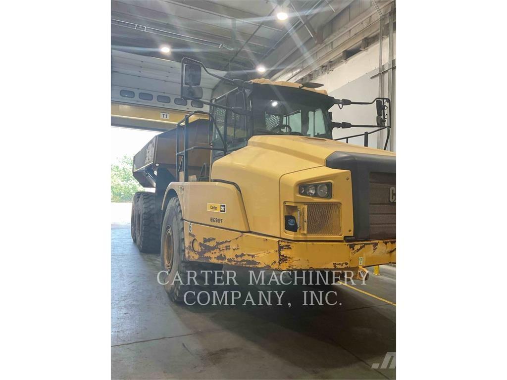 CAT 745 Дъмпери/моторни превозни средства