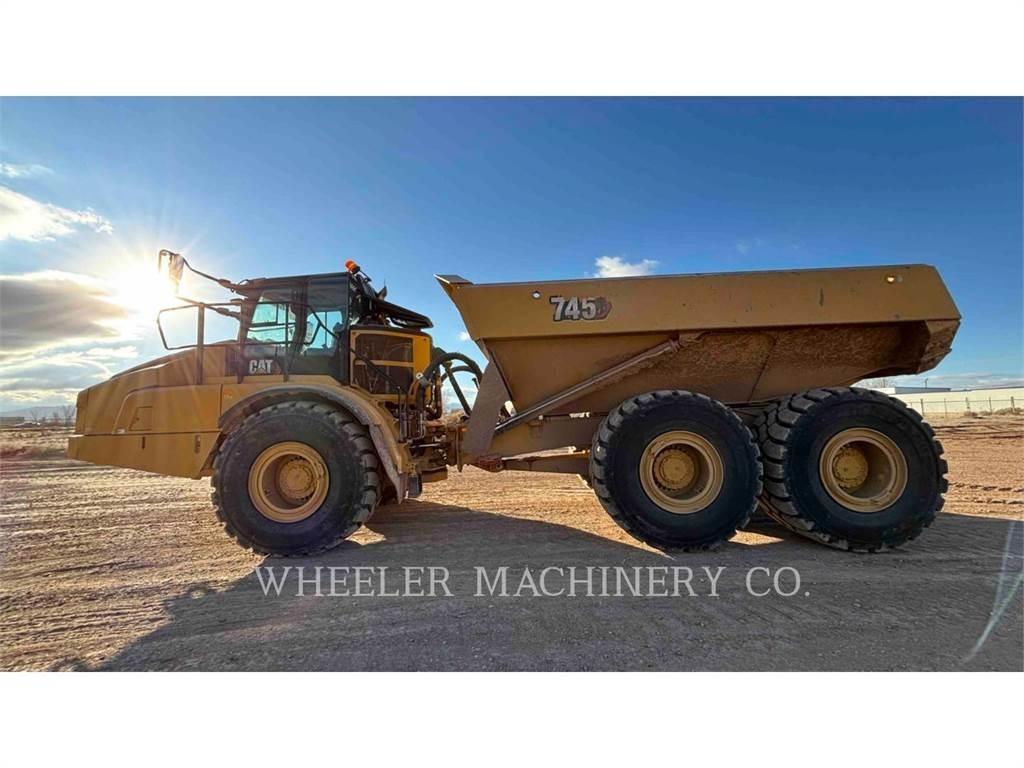 CAT 745 Дъмпери/моторни превозни средства