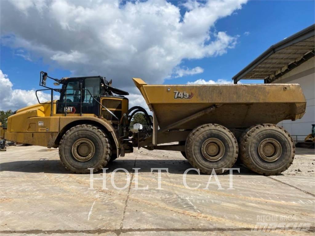 CAT 745 Дъмпери/моторни превозни средства