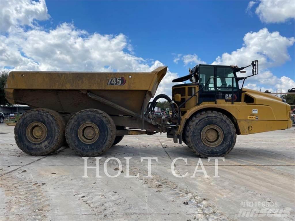 CAT 745 Дъмпери/моторни превозни средства