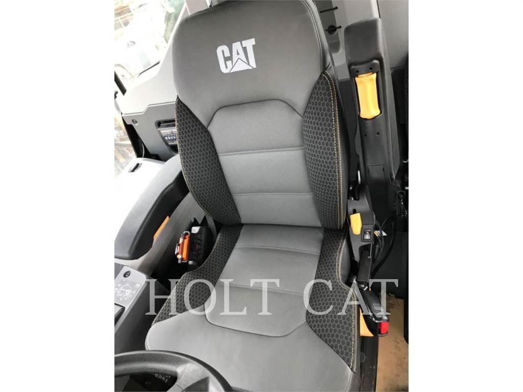 CAT 745 Дъмпери/моторни превозни средства