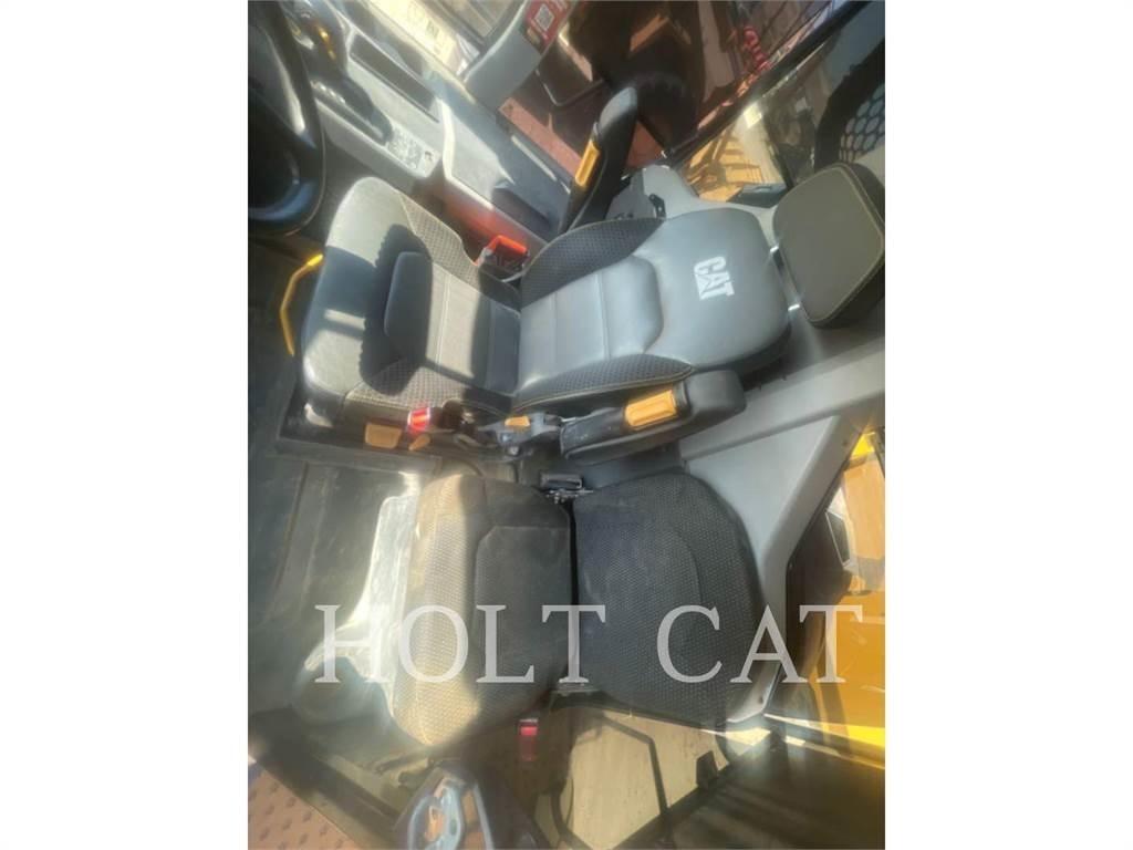 CAT 745 Дъмпери/моторни превозни средства