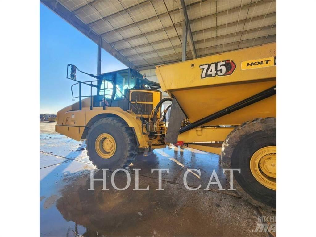 CAT 745 Дъмпери/моторни превозни средства