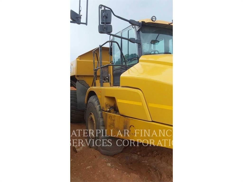 CAT 745 Дъмпери/моторни превозни средства