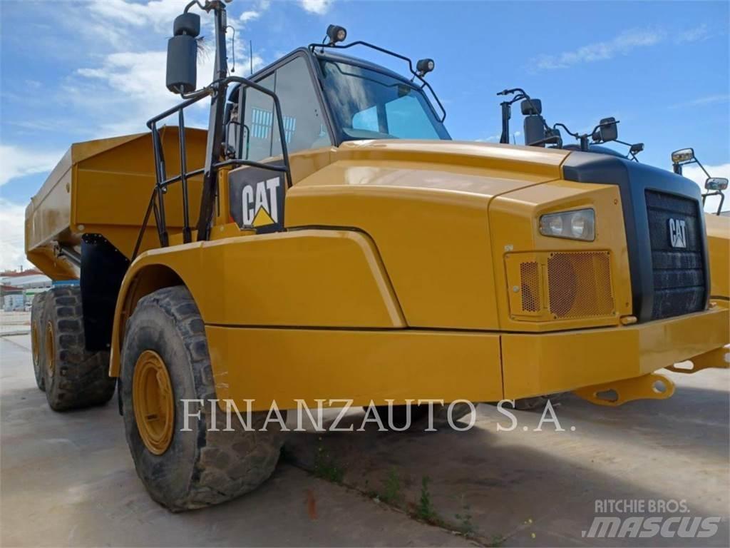 CAT 745 Дъмпери/моторни превозни средства