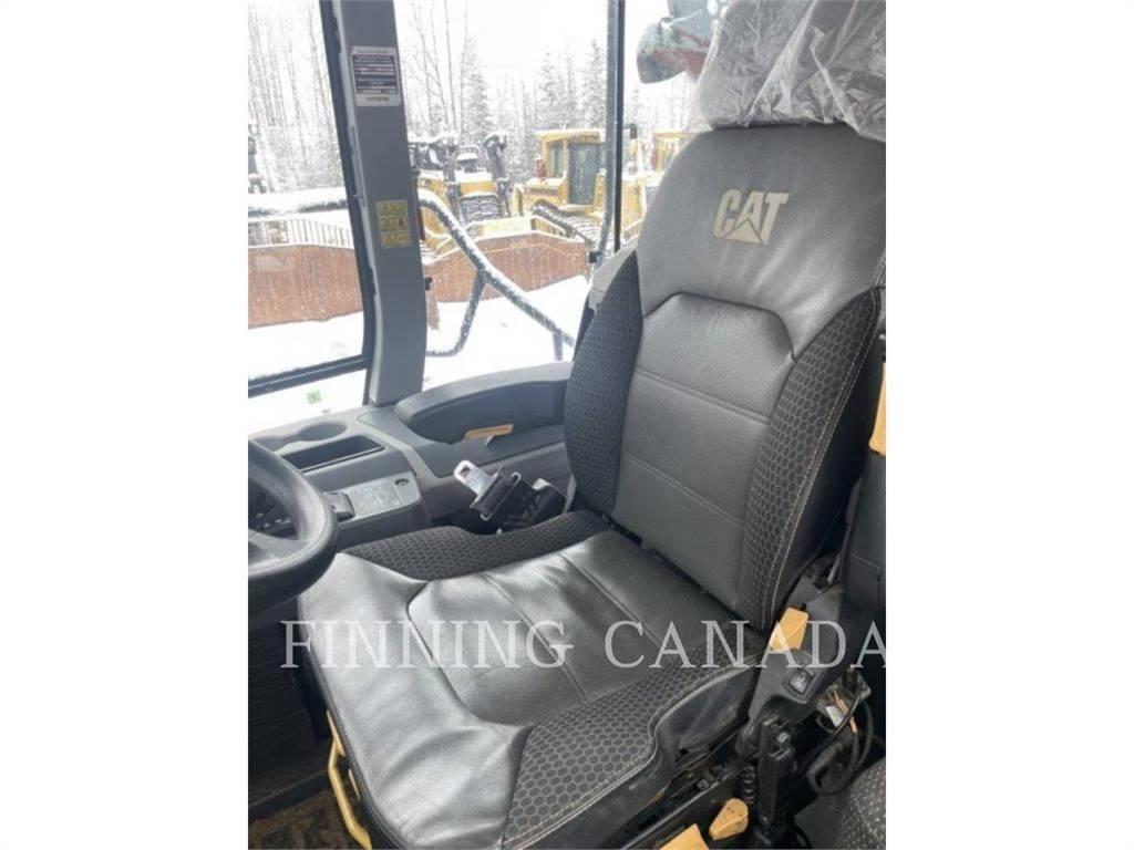 CAT 745 Дъмпери/моторни превозни средства