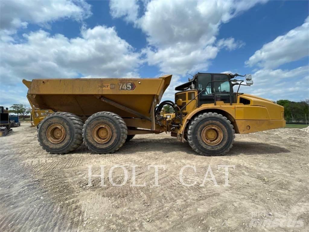 CAT 745 Дъмпери/моторни превозни средства