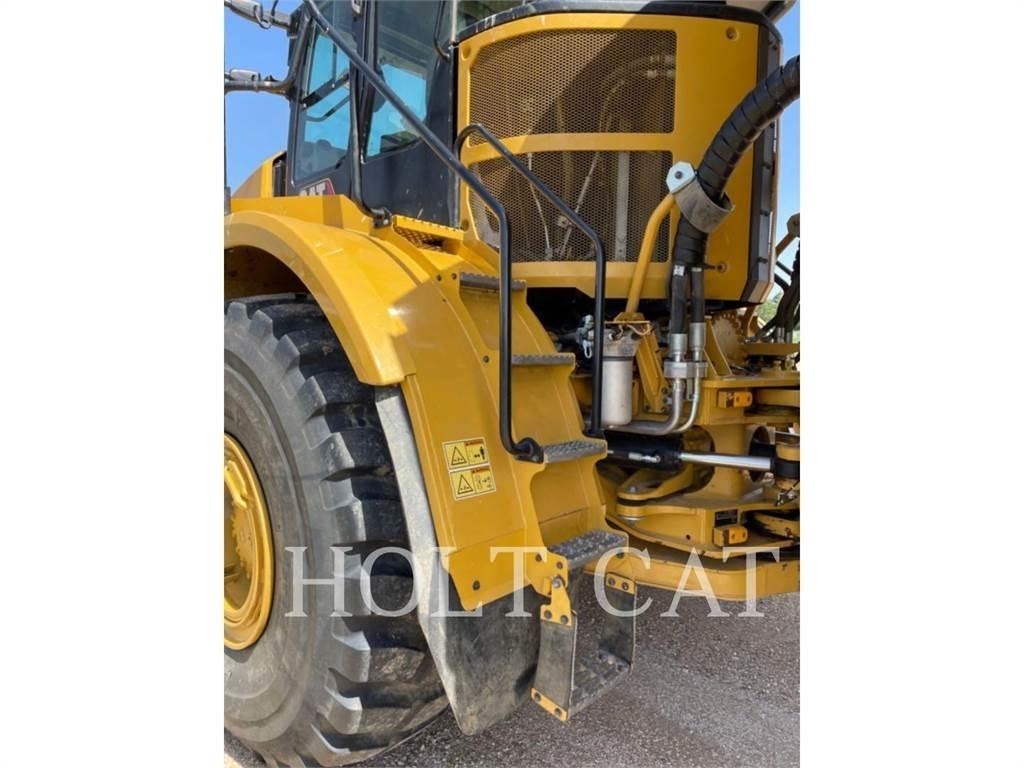 CAT 745 Дъмпери/моторни превозни средства