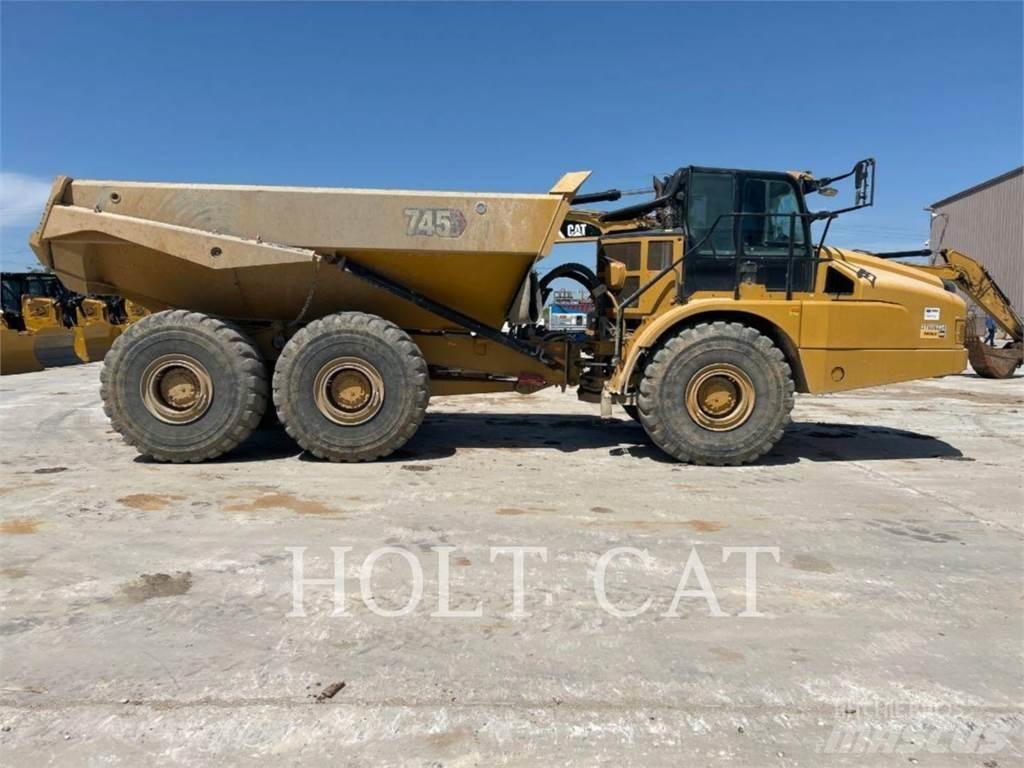 CAT 745 Дъмпери/моторни превозни средства