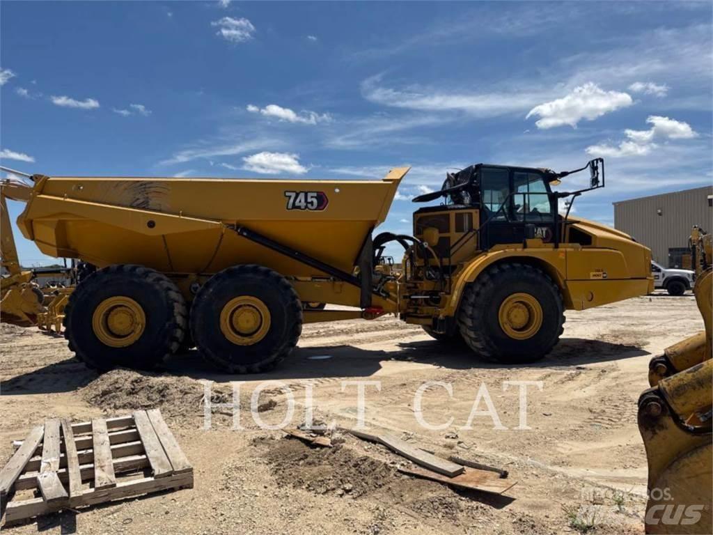 CAT 745 Дъмпери/моторни превозни средства