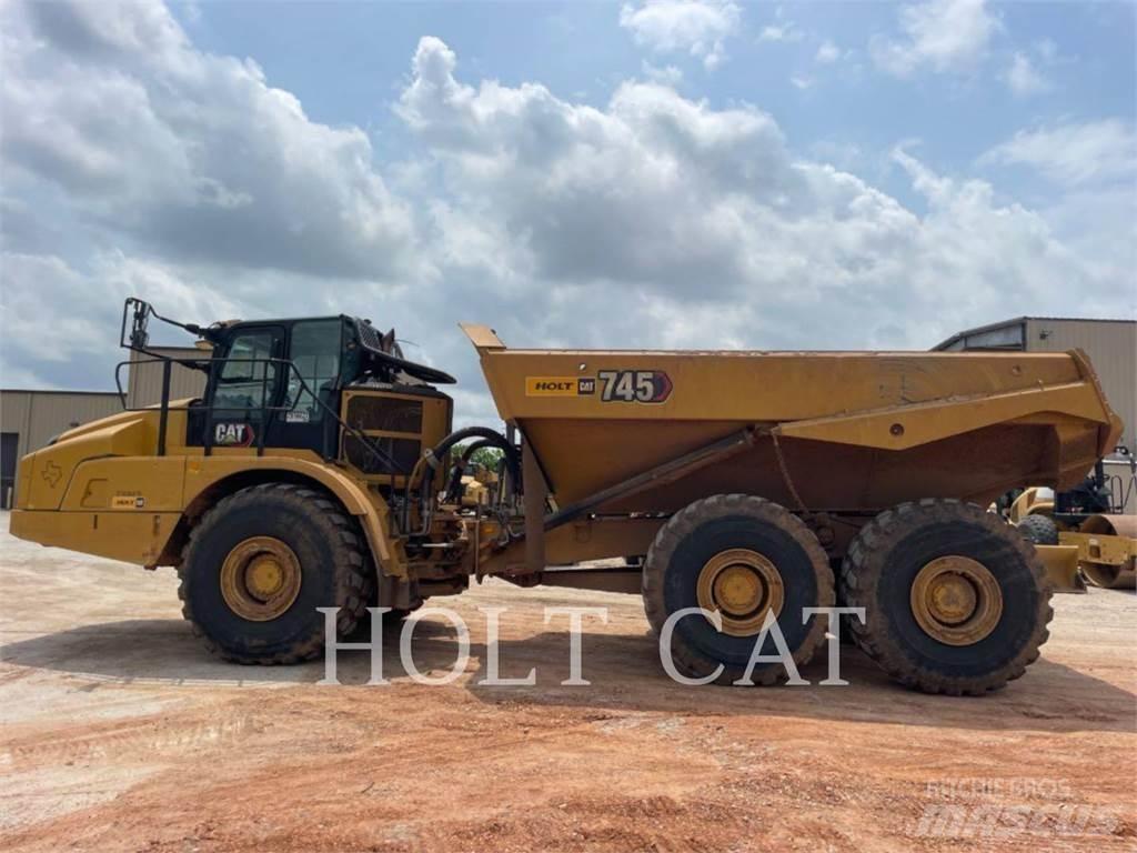 CAT 745 Дъмпери/моторни превозни средства