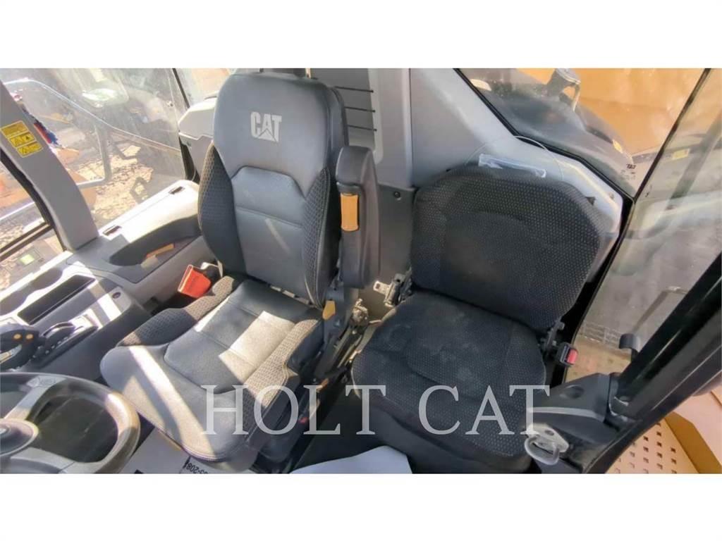 CAT 745 Дъмпери/моторни превозни средства