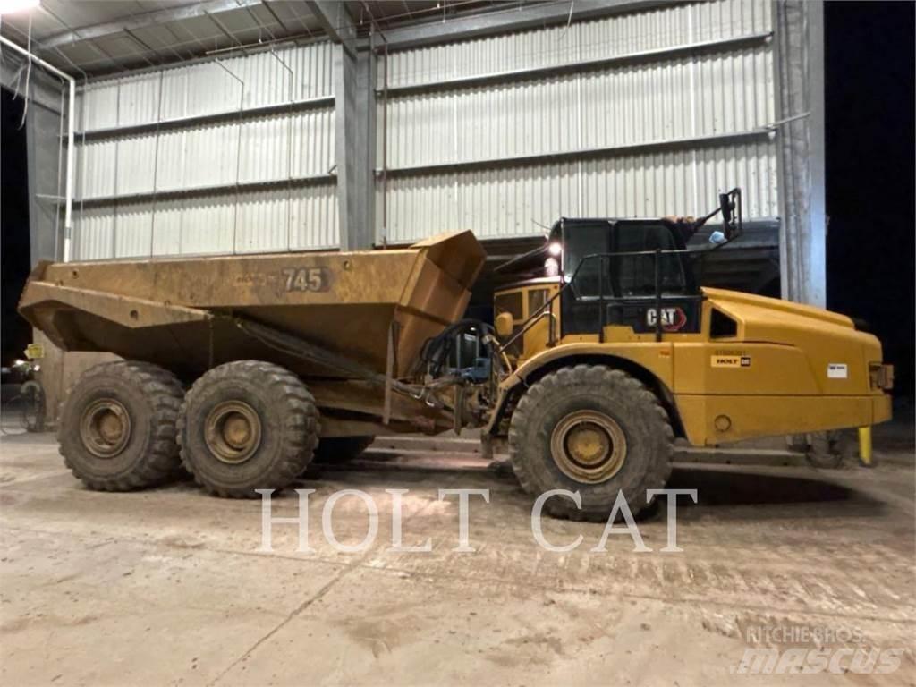 CAT 745 Дъмпери/моторни превозни средства
