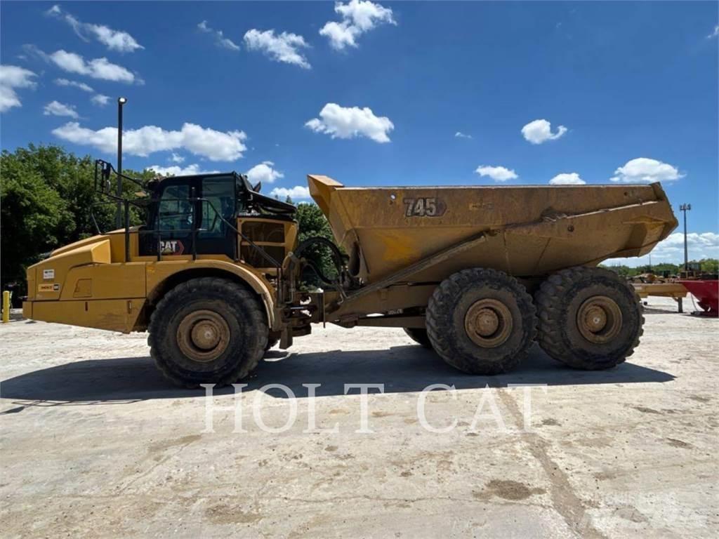 CAT 745 Дъмпери/моторни превозни средства