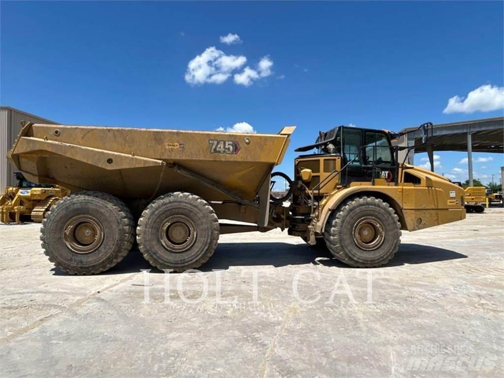 CAT 745 Дъмпери/моторни превозни средства