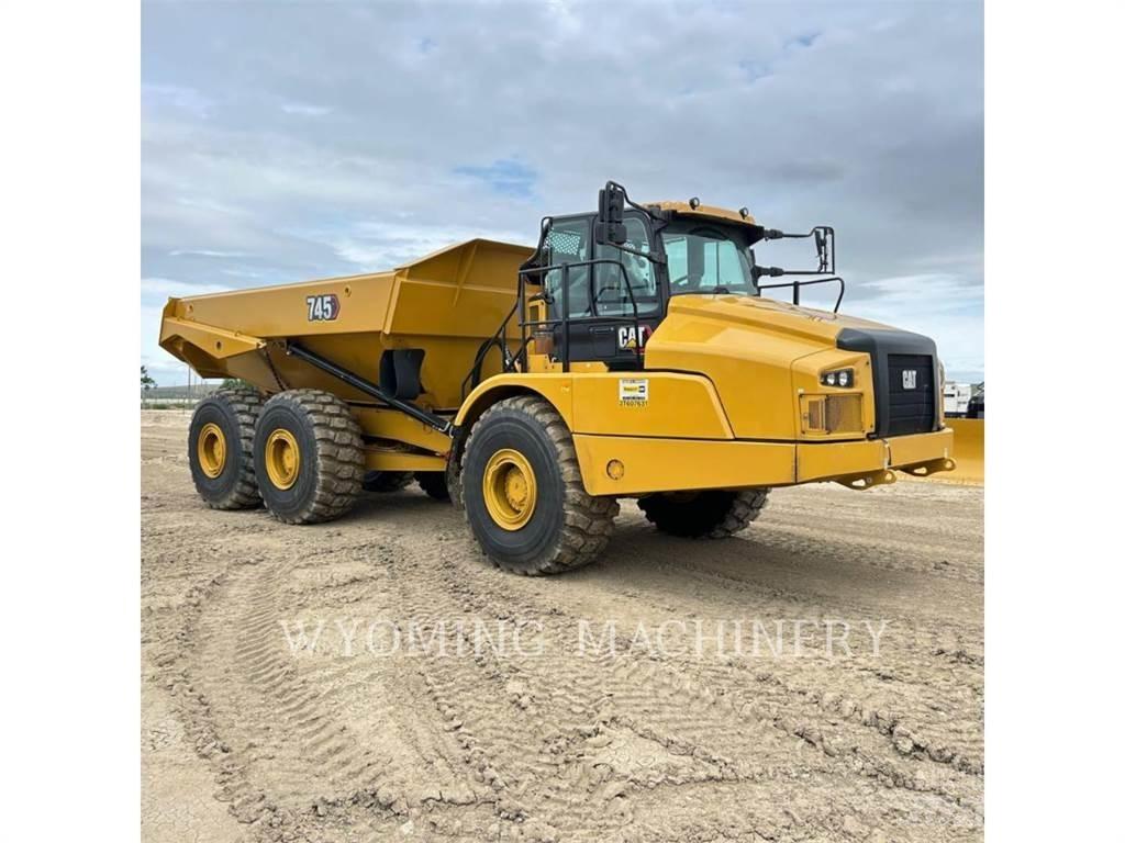 CAT 745 Дъмпери/моторни превозни средства