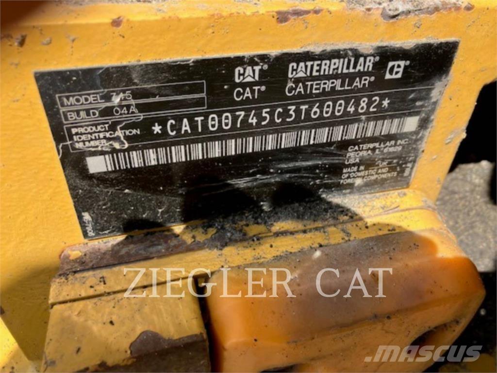 CAT 745 Дъмпери/моторни превозни средства