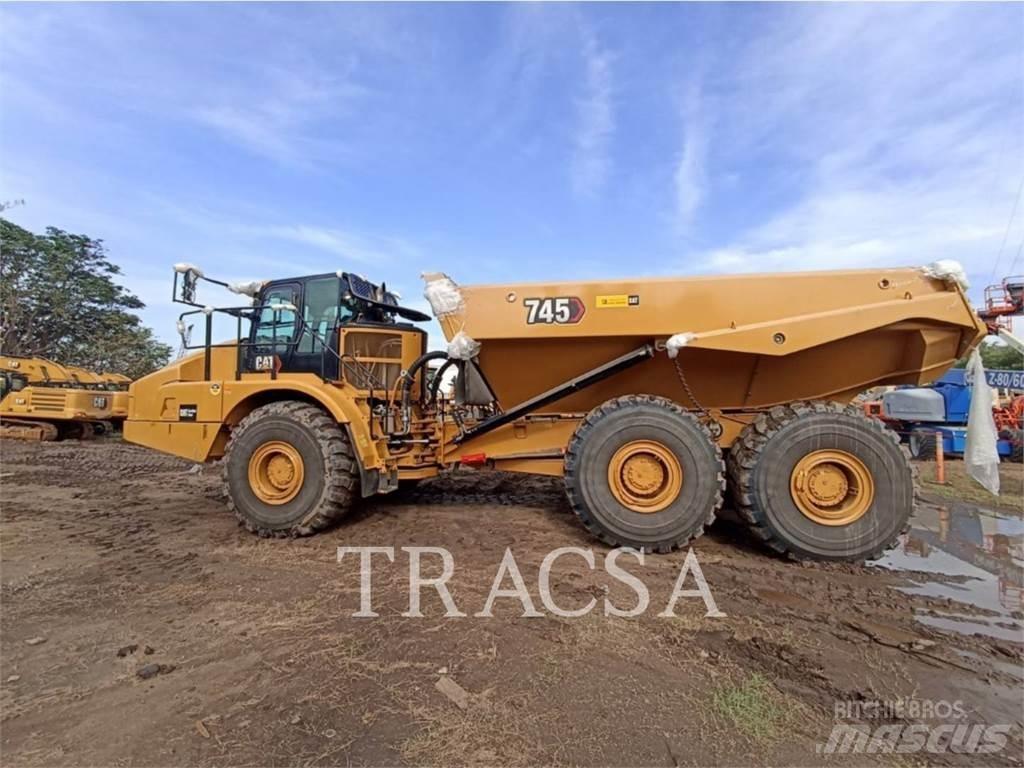 CAT 745 Дъмпери/моторни превозни средства