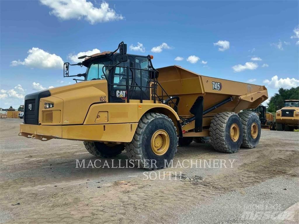 CAT 745 Дъмпери/моторни превозни средства