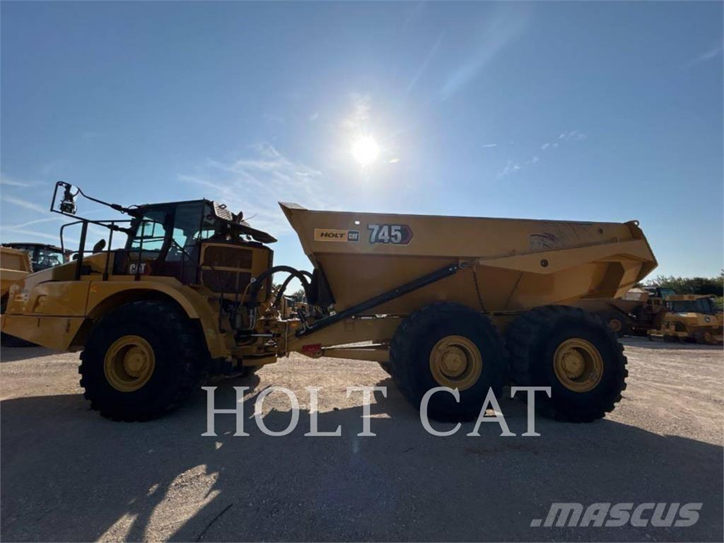 CAT 745 Дъмпери/моторни превозни средства