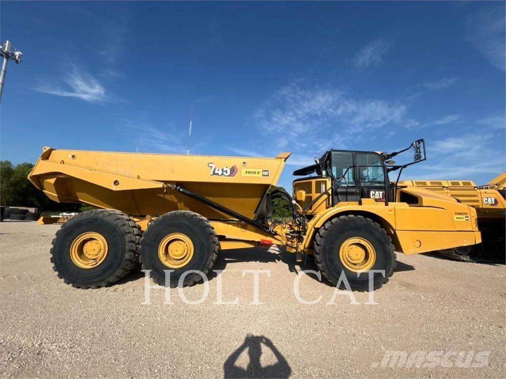CAT 745 Дъмпери/моторни превозни средства