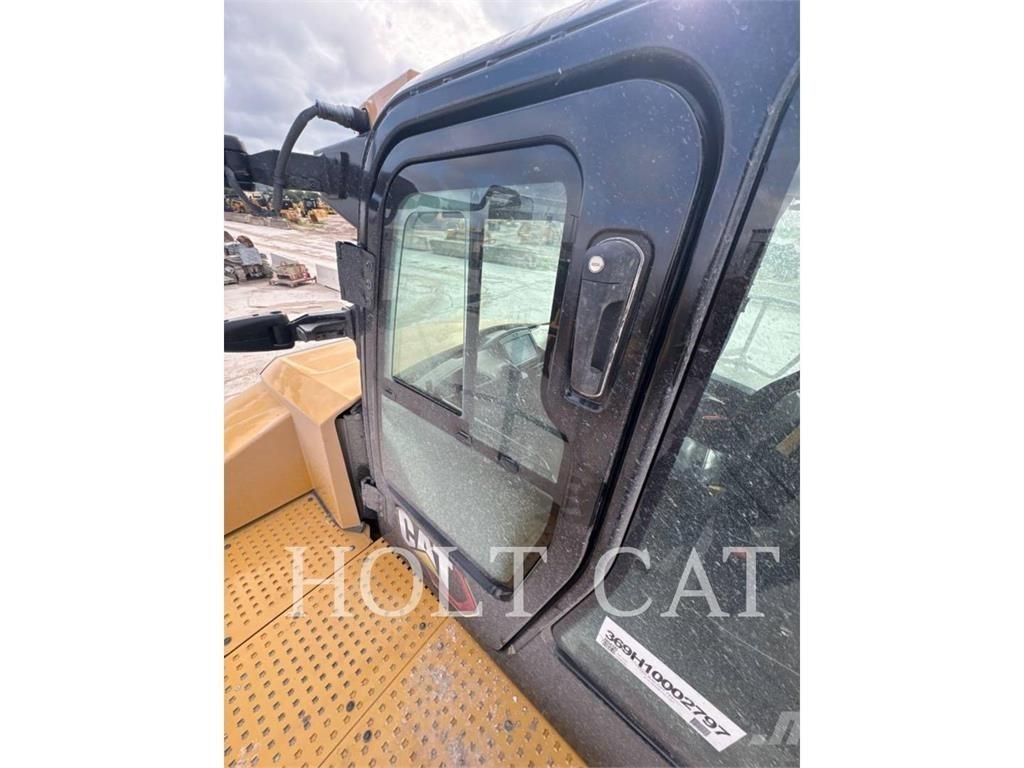 CAT 745 Дъмпери/моторни превозни средства