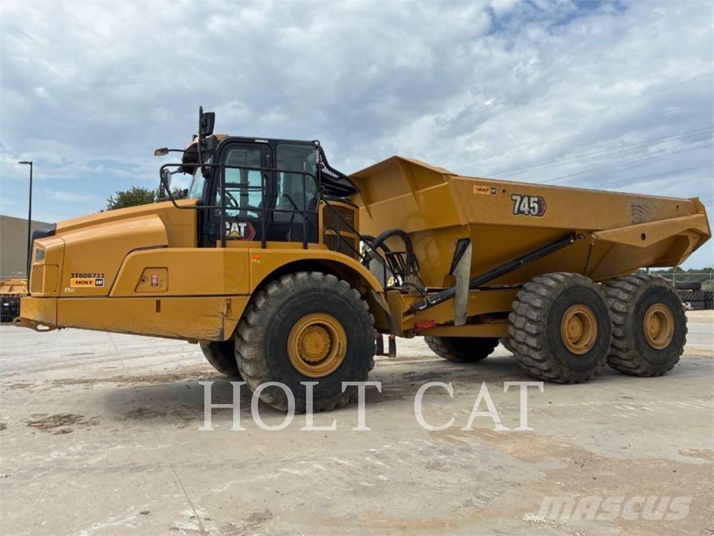 CAT 745 Дъмпери/моторни превозни средства