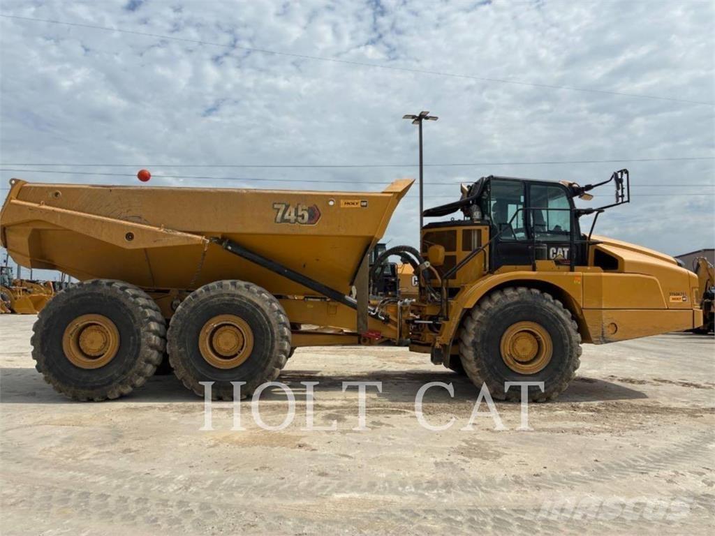 CAT 745 Дъмпери/моторни превозни средства