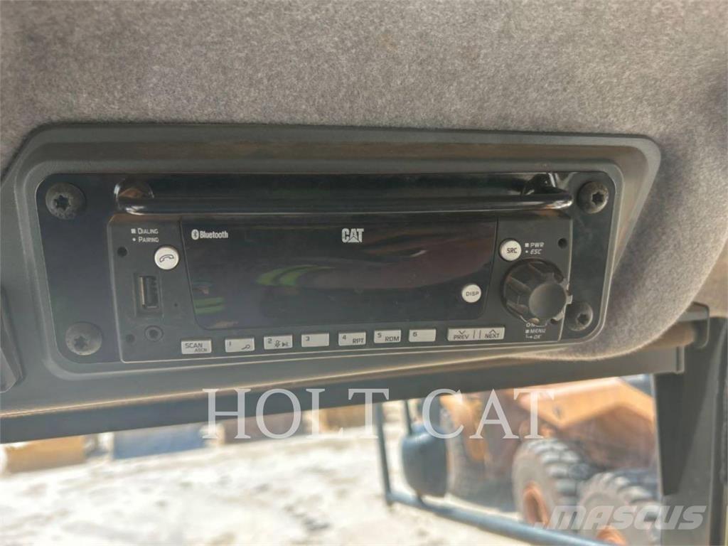 CAT 745 Дъмпери/моторни превозни средства