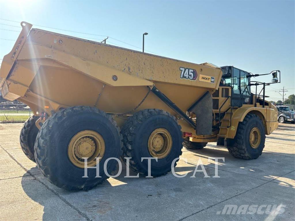 CAT 745 Дъмпери/моторни превозни средства