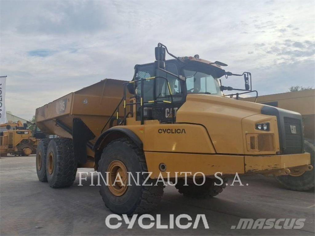 CAT 745 Дъмпери/моторни превозни средства
