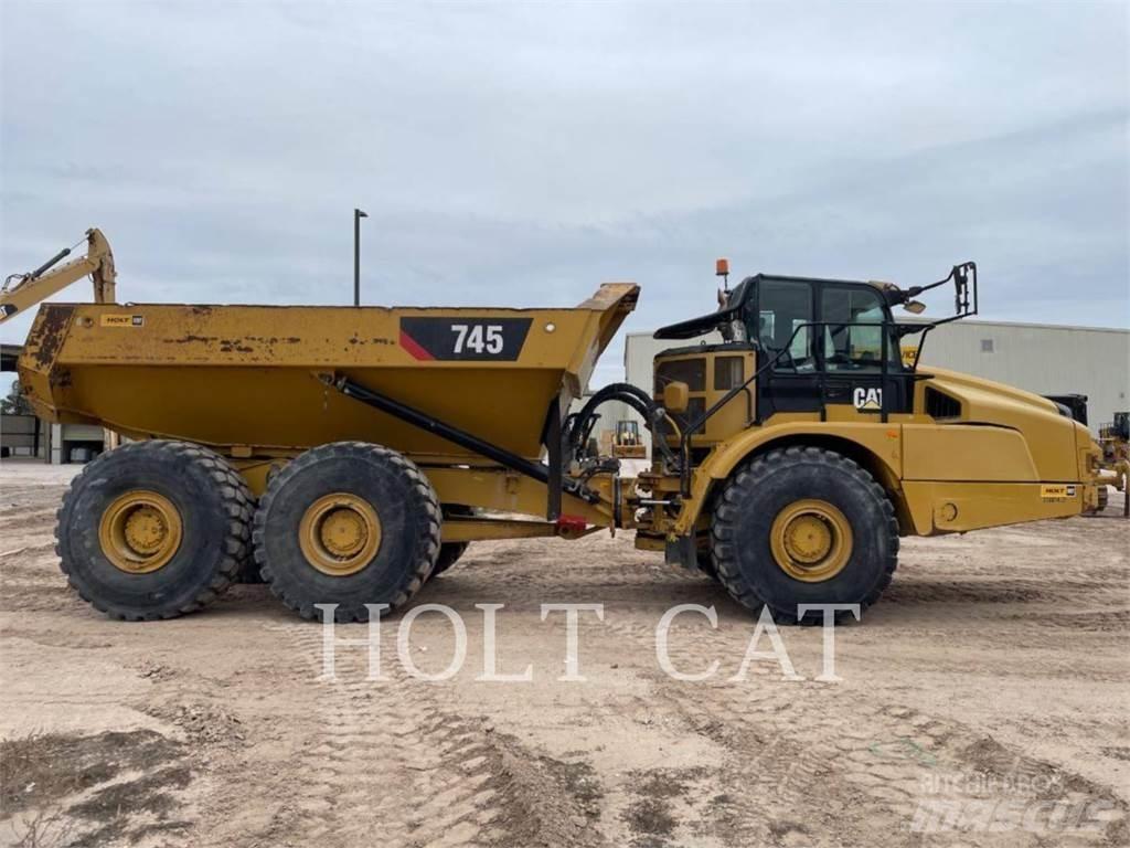 CAT 745 Дъмпери/моторни превозни средства