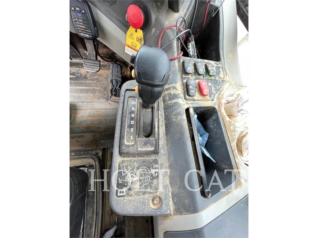 CAT 745-04 Дъмпери/моторни превозни средства