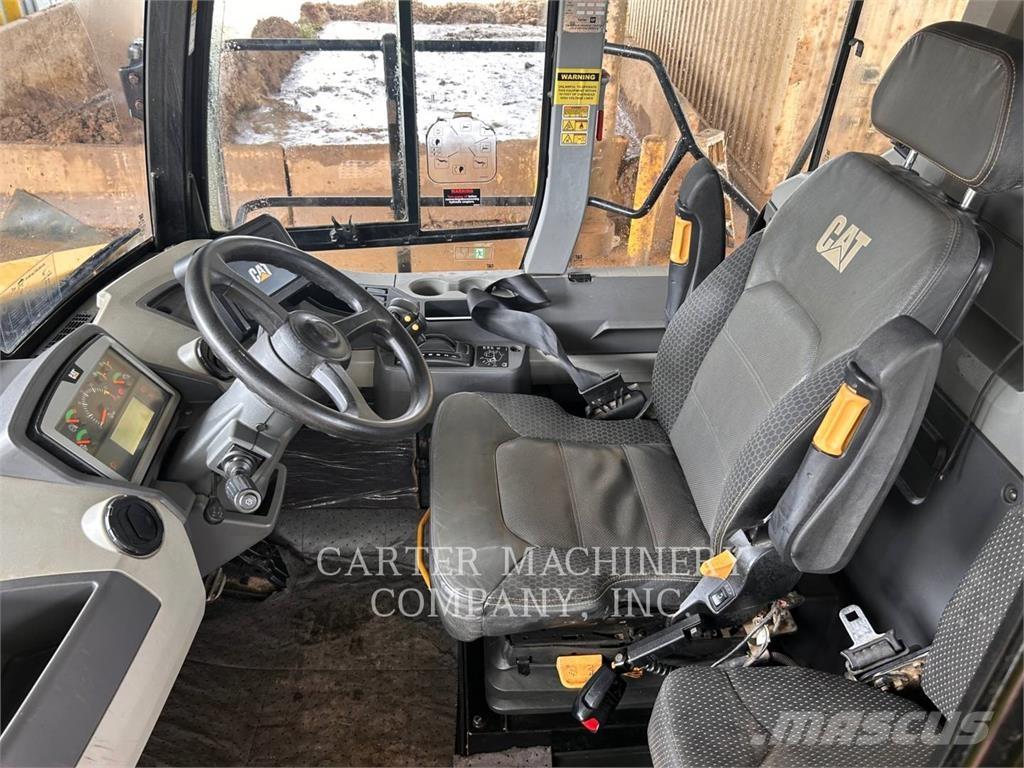 CAT 745-04 Дъмпери/моторни превозни средства