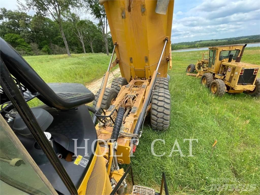 CAT 745-04 Дъмпери/моторни превозни средства