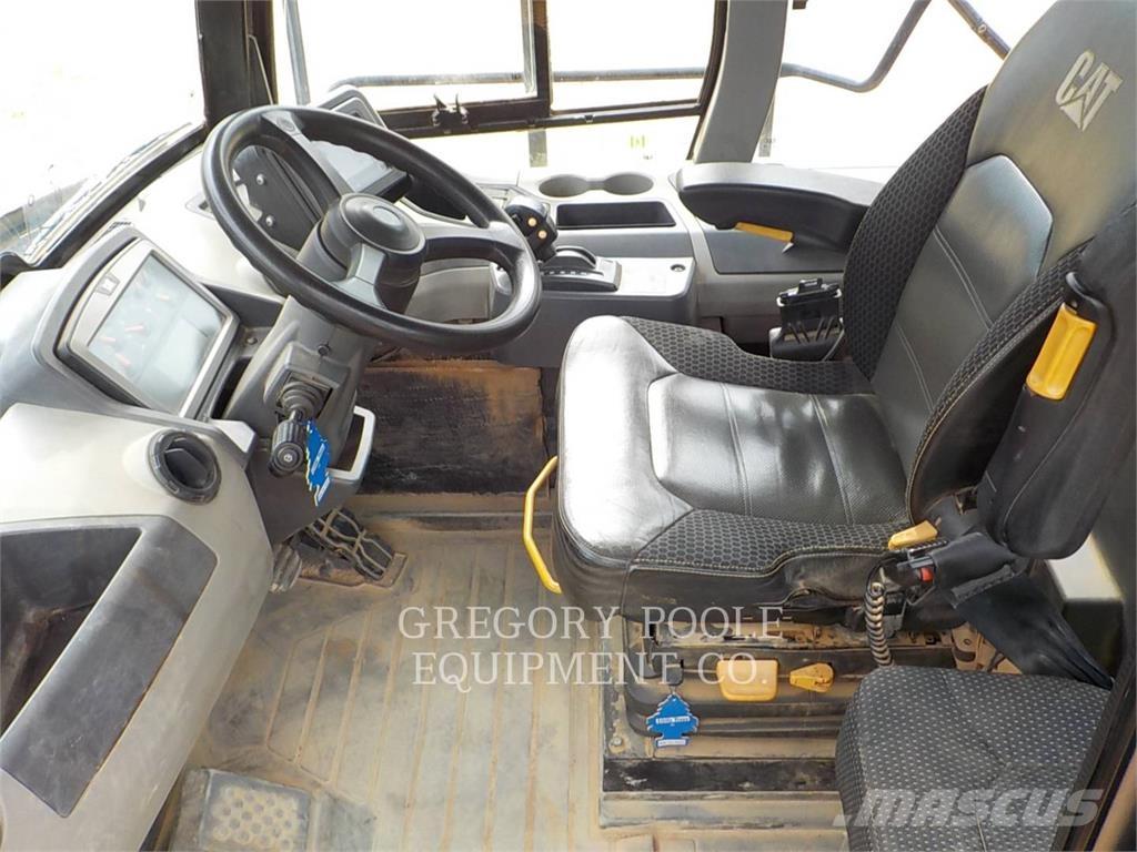 CAT 745-04 Дъмпери/моторни превозни средства