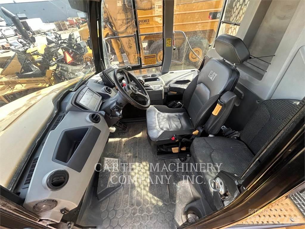 CAT 745-04 TG Дъмпери/моторни превозни средства