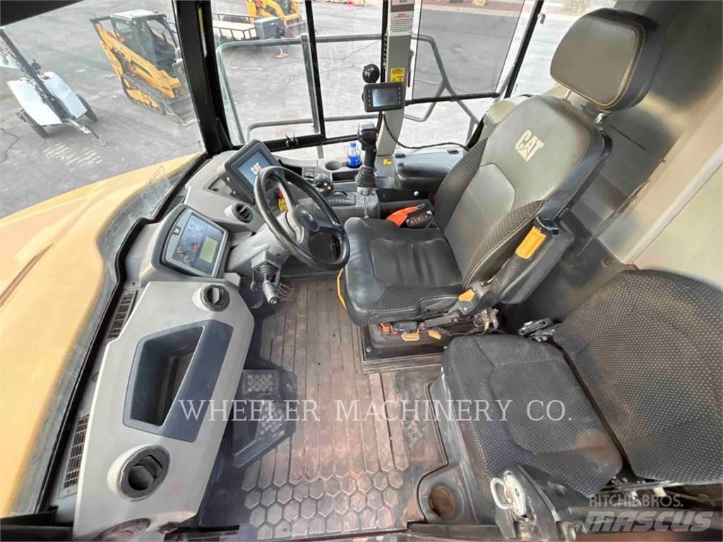 CAT 745 W/PAN Дъмпери/моторни превозни средства