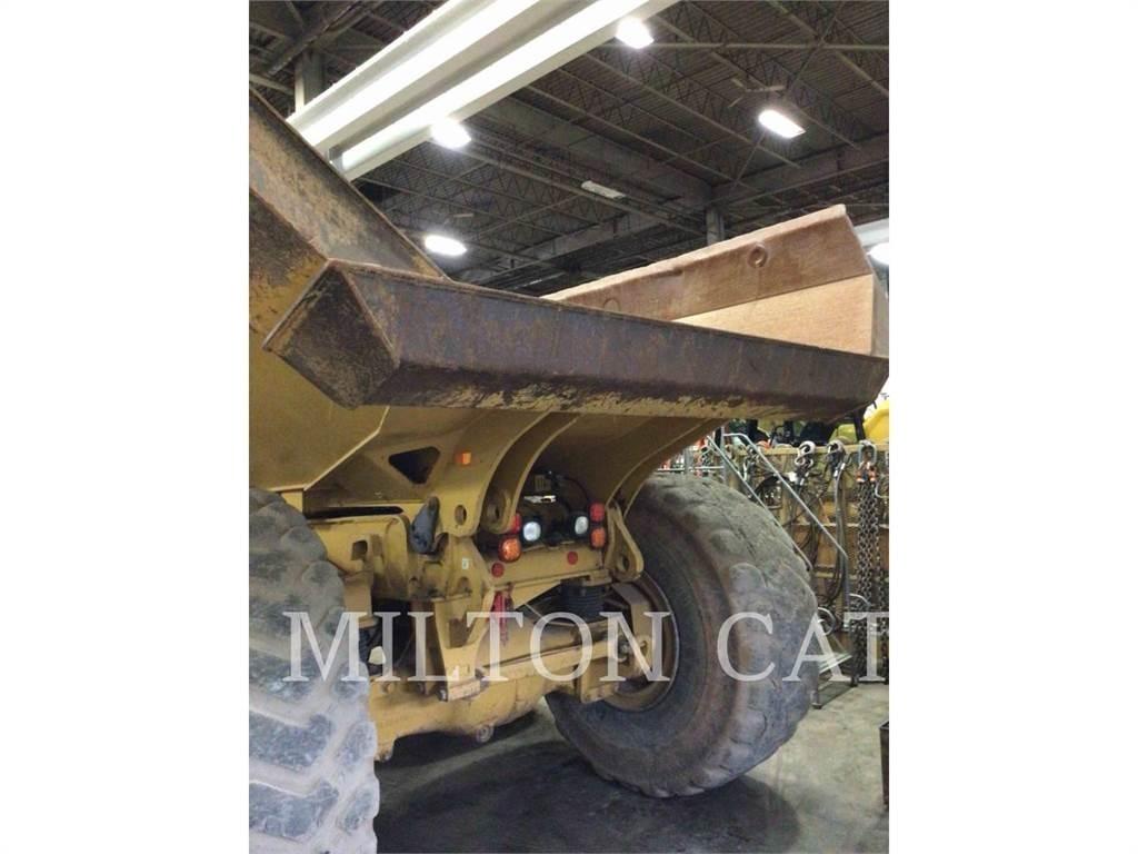 CAT 74504 Дъмпери/моторни превозни средства