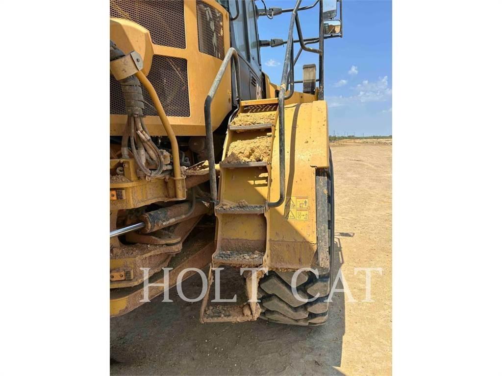 CAT 74504 Дъмпери/моторни превозни средства