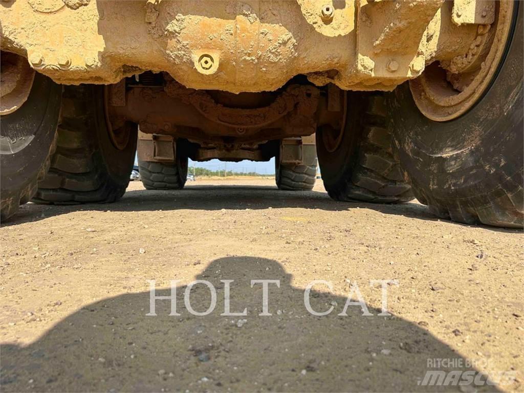 CAT 74504 Дъмпери/моторни превозни средства