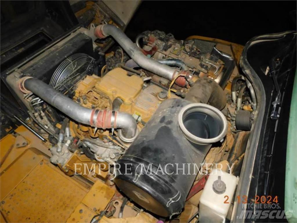 CAT 745C Дъмпери/моторни превозни средства